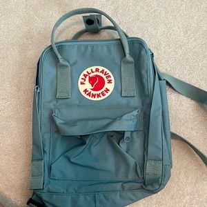 Kanken Mini Backpack. Turquoise color